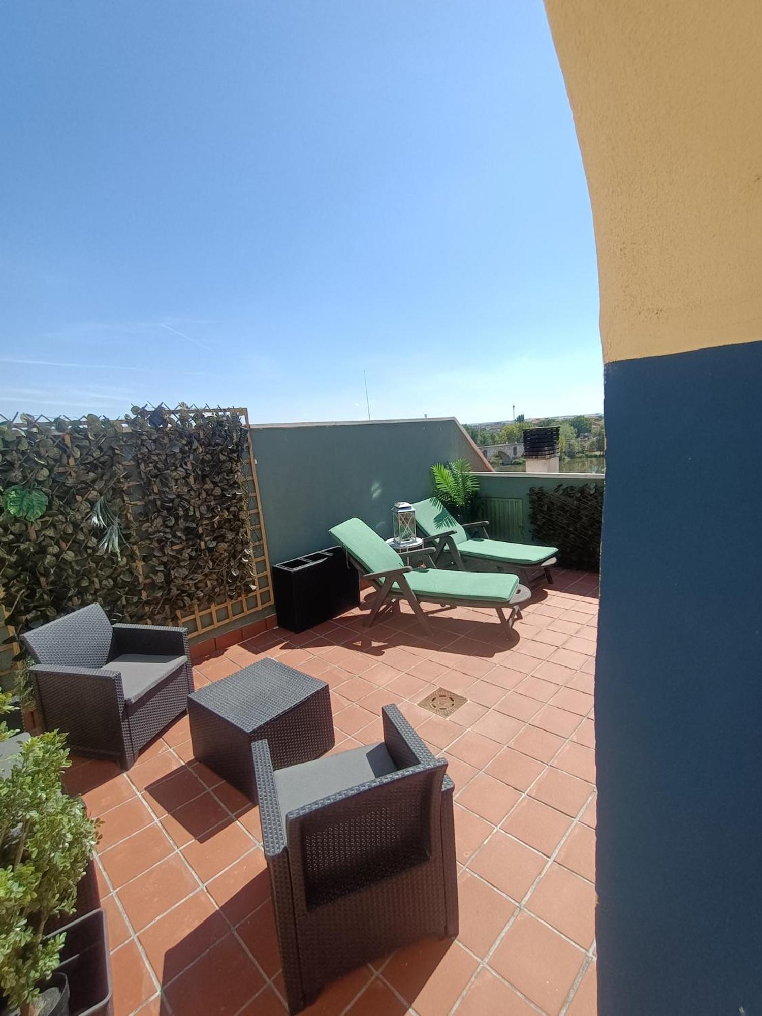 Los Pepinos Zamora Exteriör bild